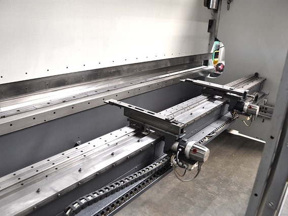 Jean Perrot 250 ton x 4600 mm CNC