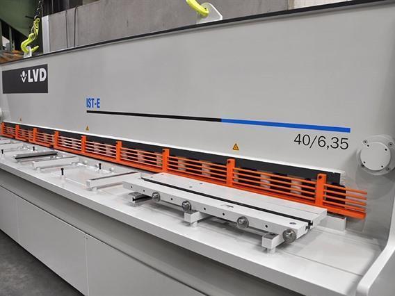 LVD IST-E 4100 x 6 mm CNC