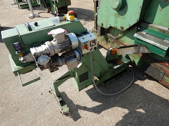 Sacma press for making screws/nails
