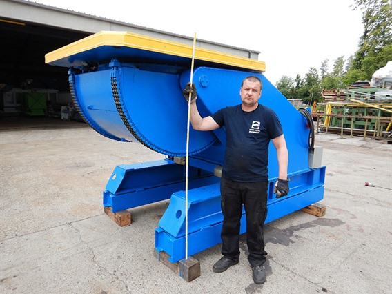 Lambert-Jouty 25 ton welding manipulator