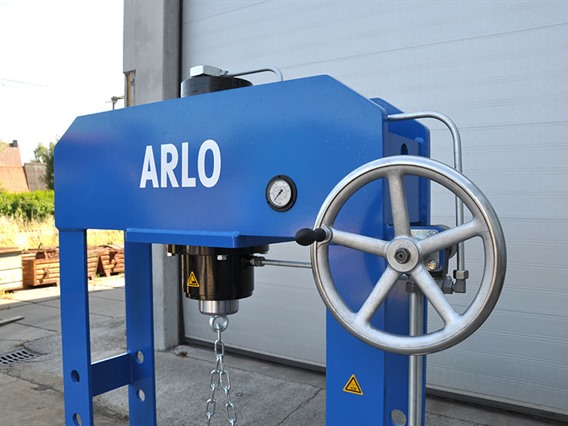 Arlo HP 50 ton