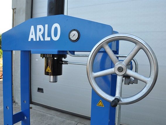 Arlo HP 25 ton