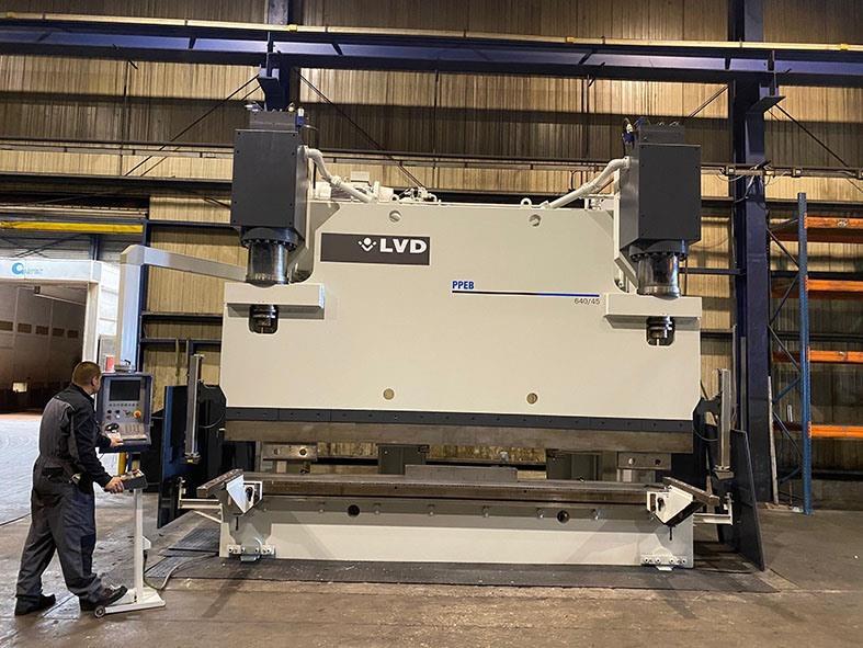LVD PPEB 640 ton x 4500 mm CNC — Hydraulic press brakes — photo 3