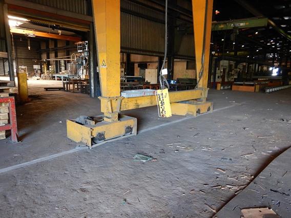 ADC 6 + 6 ton x 14 605 mm semi-portal
