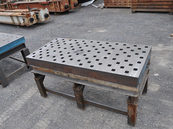 Table 2000 x 910 x 140 mm