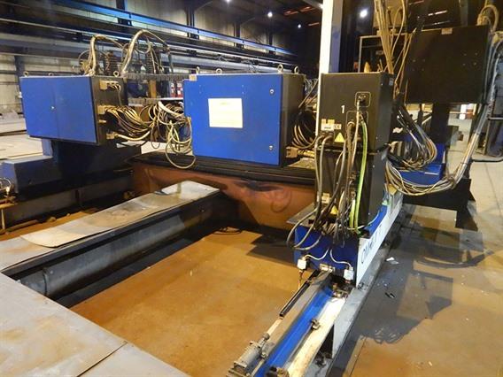 Messer Griesheim 21 000 x 3000 mm (2x plasma)