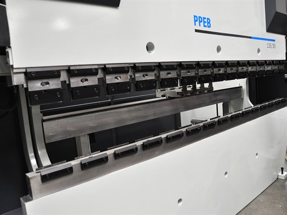 LVD PPEB 135 ton x 3100 mm CNC