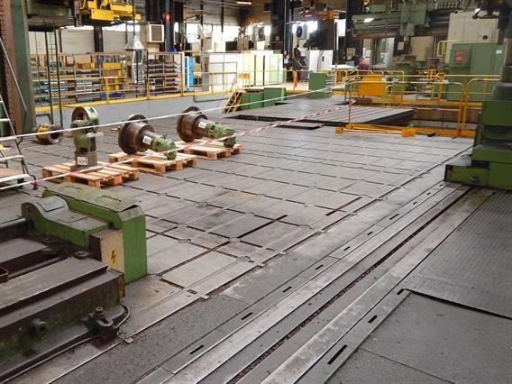 T-slot Table 3895 x 1595 x 400 mm