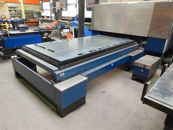 Trumpf TruLaser 3030 3000 x 1500 mm 3200 Watt