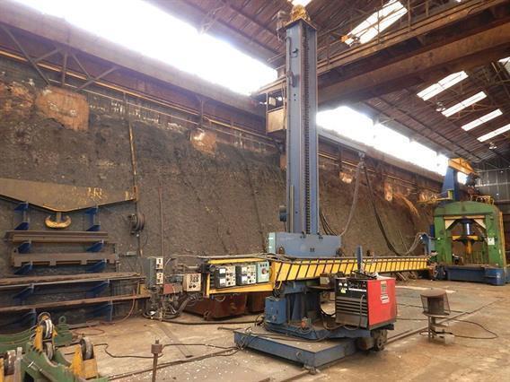 Lincoln Welding crane