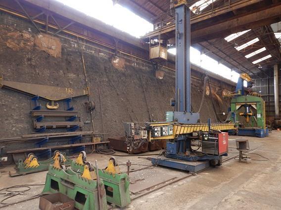 Lincoln Welding crane