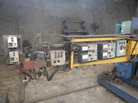 Lincoln Welding crane
