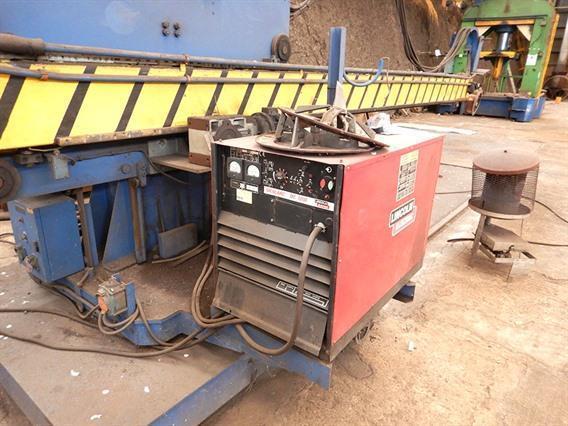 Lincoln Welding crane