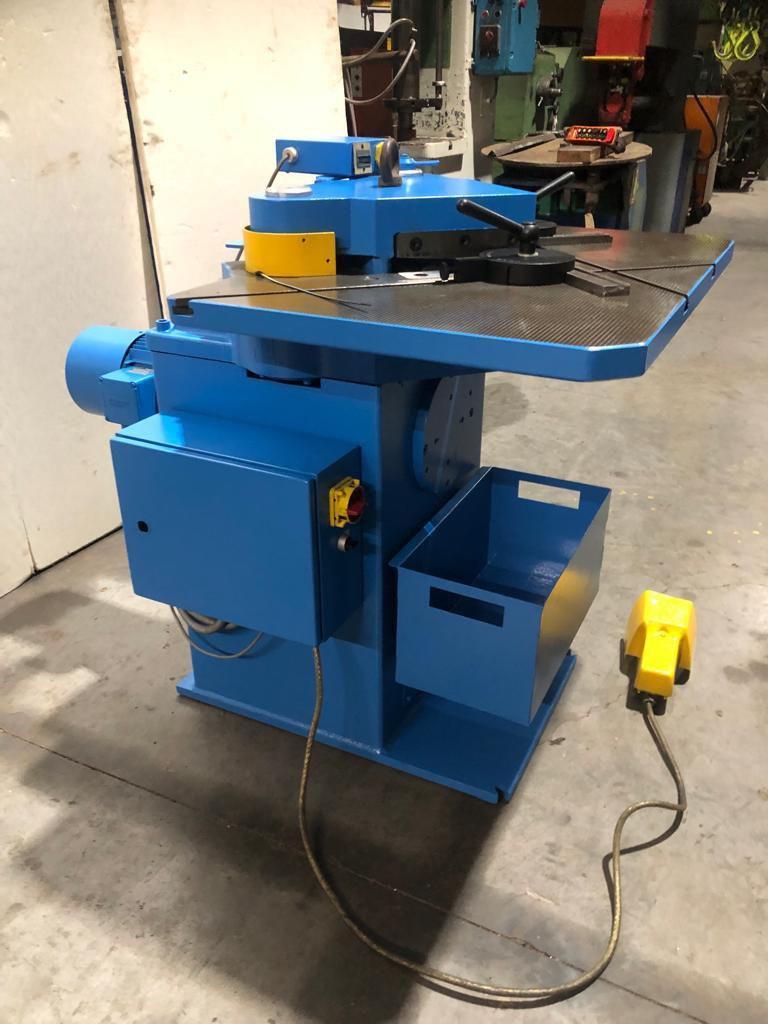 Boschert LB12 K4 225/4 mm — Hydraulic corner notcher — photo 4