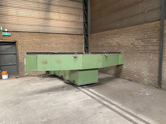 Bochumer Eisenhutte horizontal straightening press 300 ton