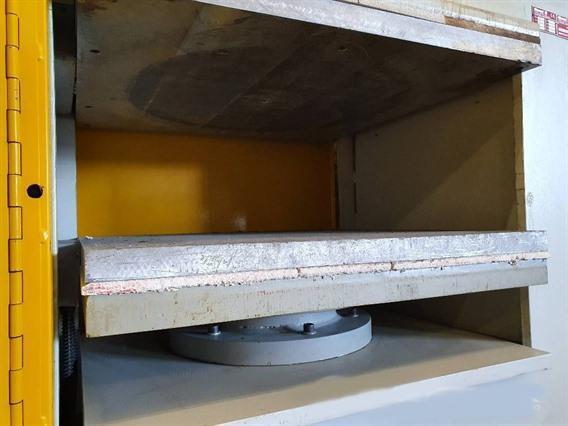 Nicem 80 ton heated press