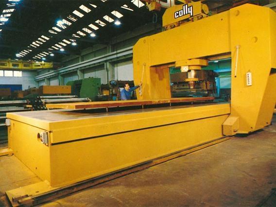 Colly 150 ton mobile straightening press
