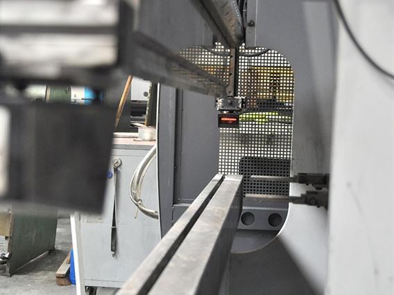 LVD PPEC 35 ton x 1550 mm CNC