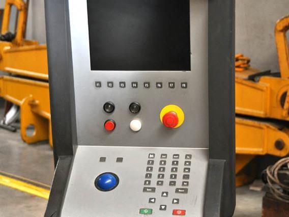 LVD PPEB 80 ton x 2500 mm CNC
