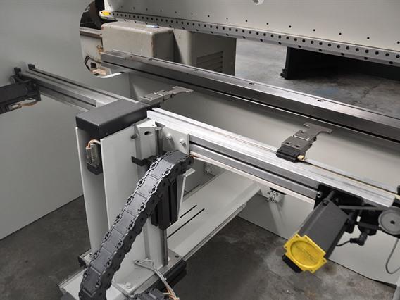 LVD PPEB 80 ton x 2500 mm CNC