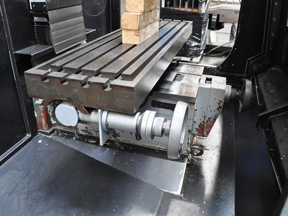 Comu X: 1000 - Y: 500 - Z: 550 mm CNC
