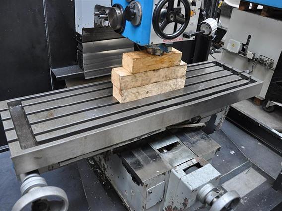 Comu X: 1000 - Y: 500 - Z: 550 mm CNC