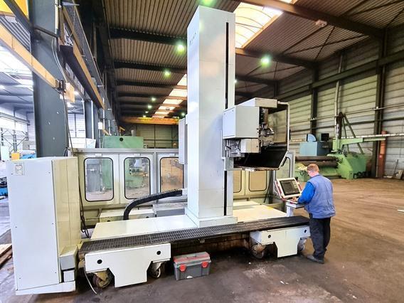 Maus Italia X: 2500 - Y: 2500 - Z: 800 mm CNC