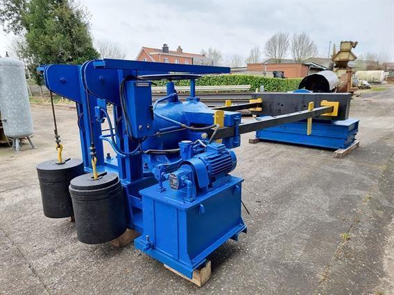 Pacific horizontal press 400 ton