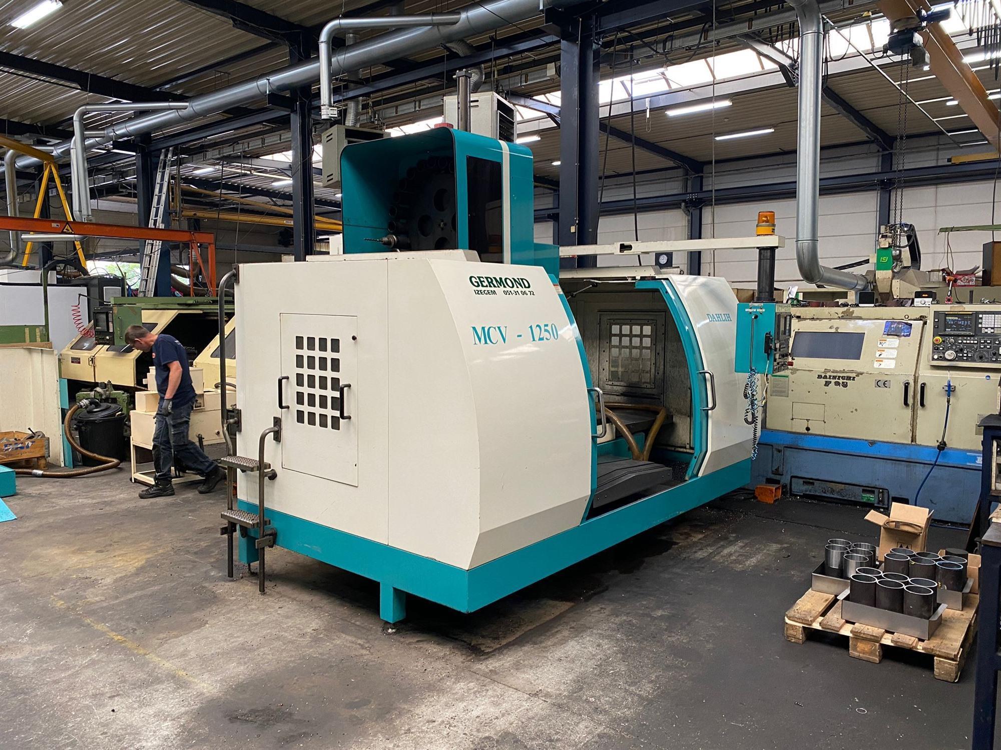 Dahlih X: 1250 – Y: 650 – Z: 700 mm CNC — Vertical machining centers — photo 4