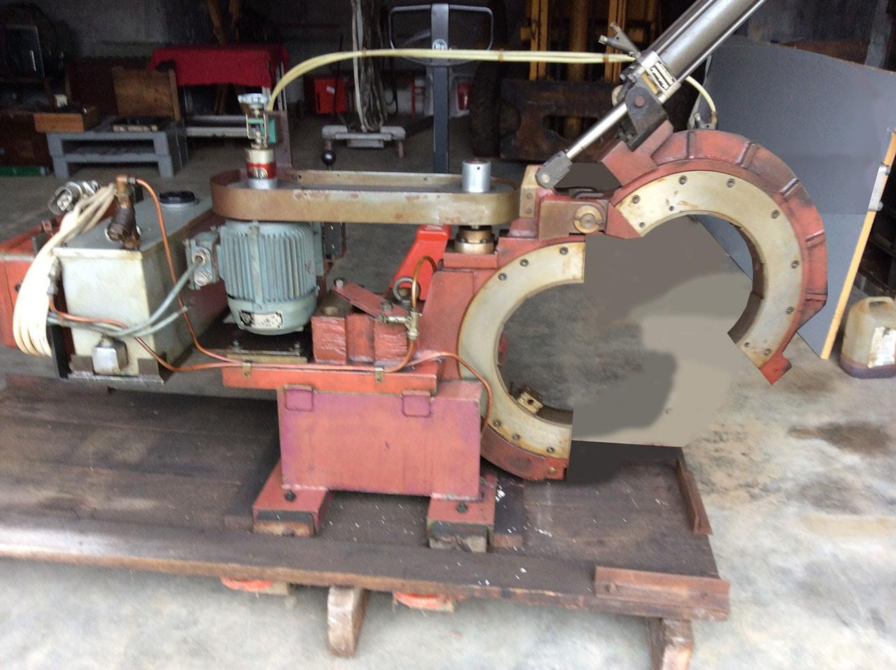 Reworking Files Used Centre lathes, Lathe attachment - for reworking crankshafts N° 12876