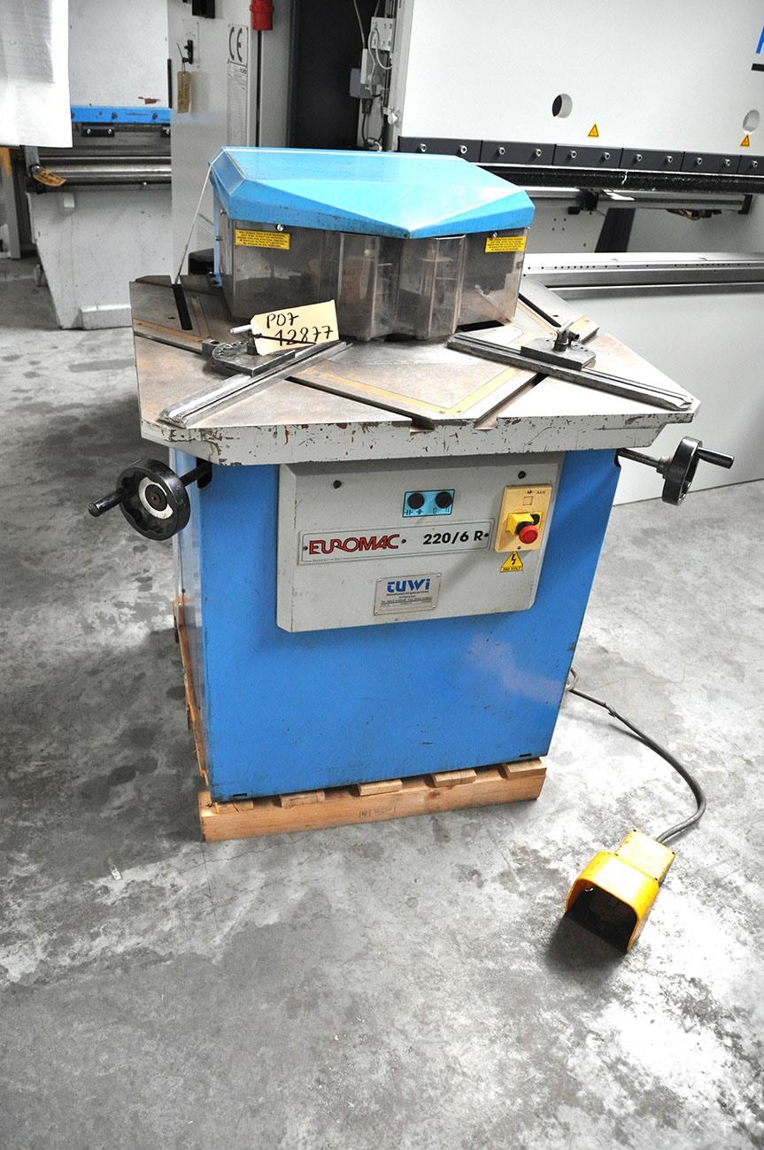 D'Occasion Machines a grignoter hydrauliques, Euromac - 220/6R ...