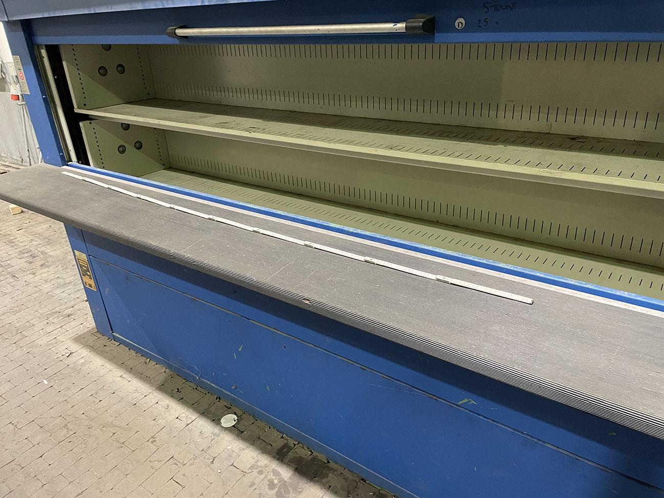 Used Storage & retrievel systems / Containers, Kardex Industriever ...