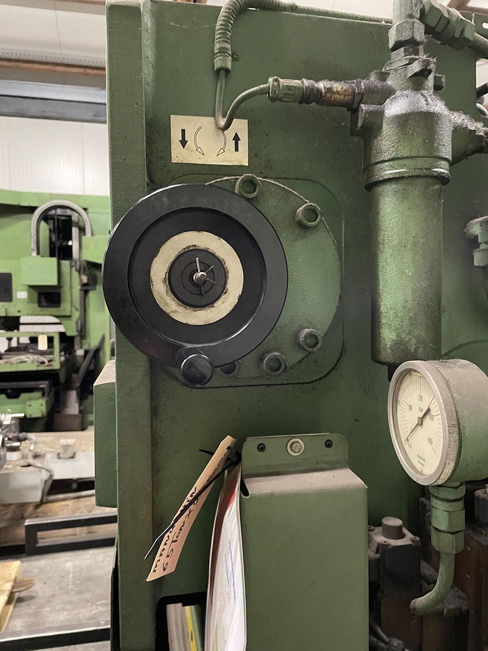 Hydraulische Abkantpressen, Manurhin - 65 ton x 2550 mm N° 12932