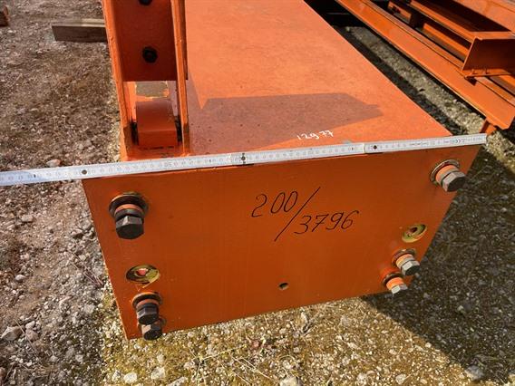 Demag 15 ton x 24 meter