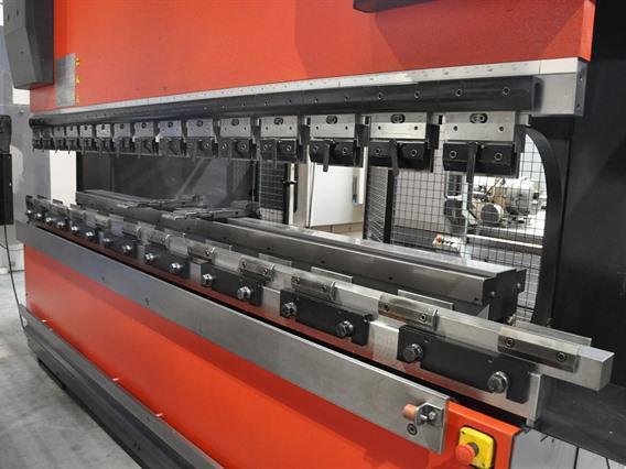 Amada HFT 130 ton x 3140 mm CNC