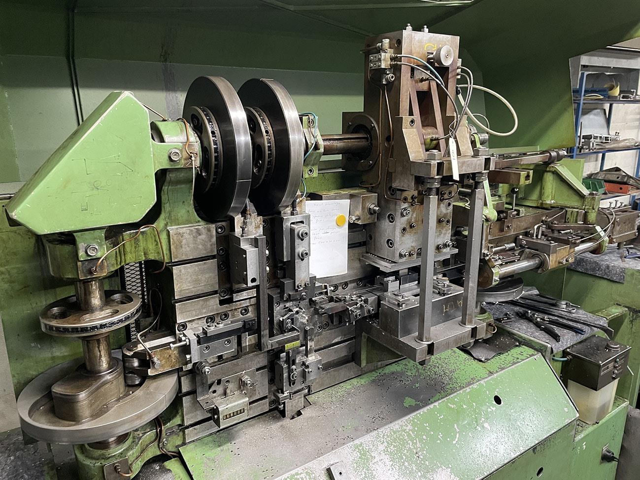 5p Point Machine Used Wire-bending & forming machines, Latour - 5P wire & strip spring N ...