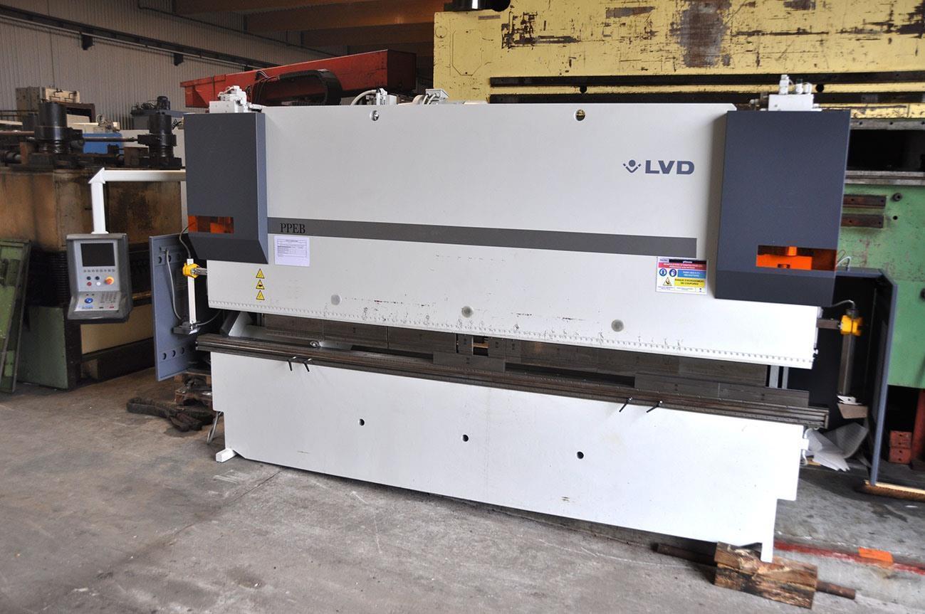Hydraulische Abkantpressen, LVD - PPEB 220 ton x 4270 mm CNC N° 13055