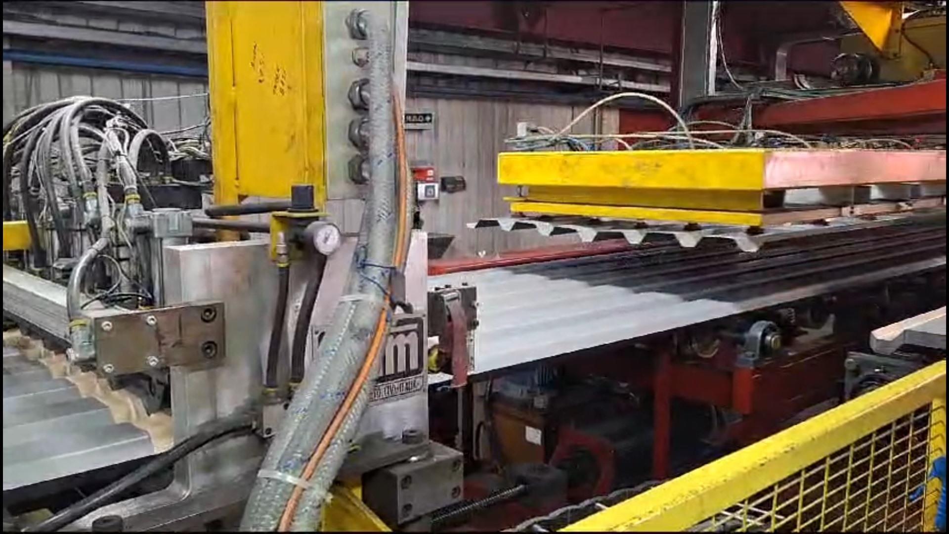 Used Decoiling + / or Roll forminglines, Stam Siempelkamp - sandwich ...