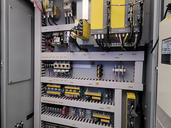 Hyundai SKT25 Ø 500 x 720 mm CNC