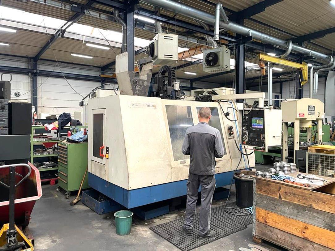 ZPS X: 1250 – Y: 600 – Z: 635 mm CNC — Vertical machining centers — photo 1