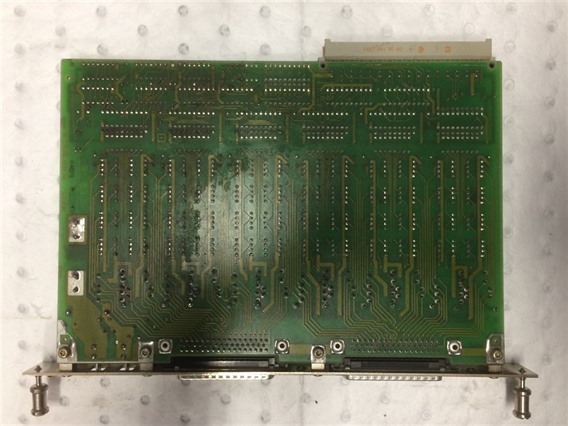 Siemens 6FX1130-6BA00 (9)-Interface Board Output 48A / 0.5