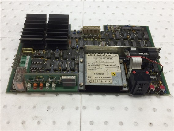 Siemens 6ES5 900-0AA12 (1)-CPU Module 900