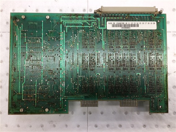 Siemens 6ES5 410-0AA12 (4)-Digital Output Module Circuit B