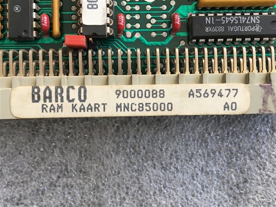 LVD A569477 (2)-BARCO RAM KAART MNC85000