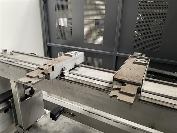 LVD PPEB Turbo 80 ton x 2500 mm CNC