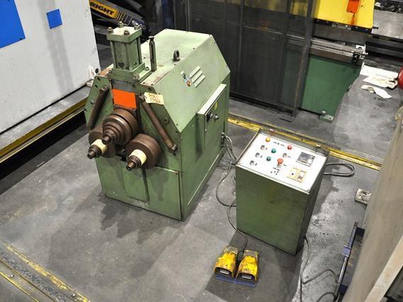 Tauring Delta 60 section bender