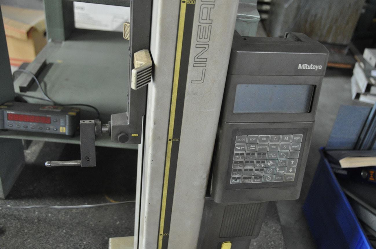 Mitutoyo Liner Height 600 — Vertical digitizing & coordinating measuring Machines — photo 2