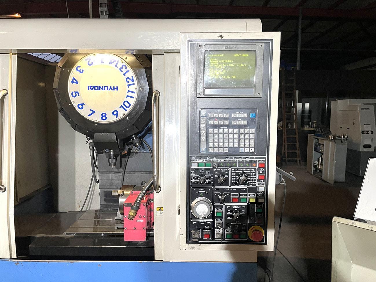 Hyundai SPT-V30T X: 500 – Y: 300 – Z: 300 mm CNC — Vertical machining centers — photo 3