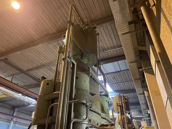 HL 1000 ton 4 column press