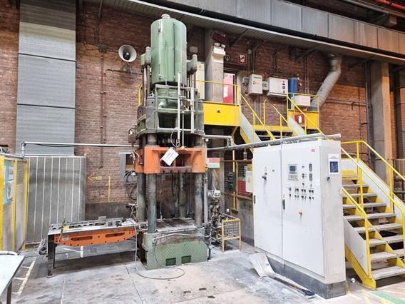 HL 450 ton 4 column press